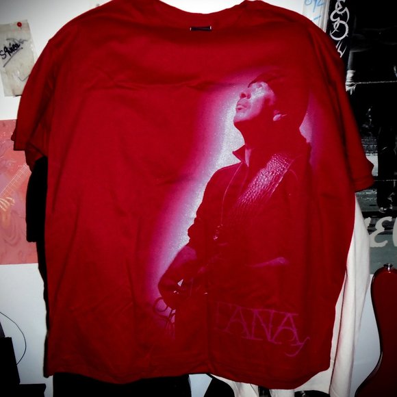 Carlos Santana looking up NEW official 2018 santana mdse discontinued 2xl tee - - Picture 1 of 2
